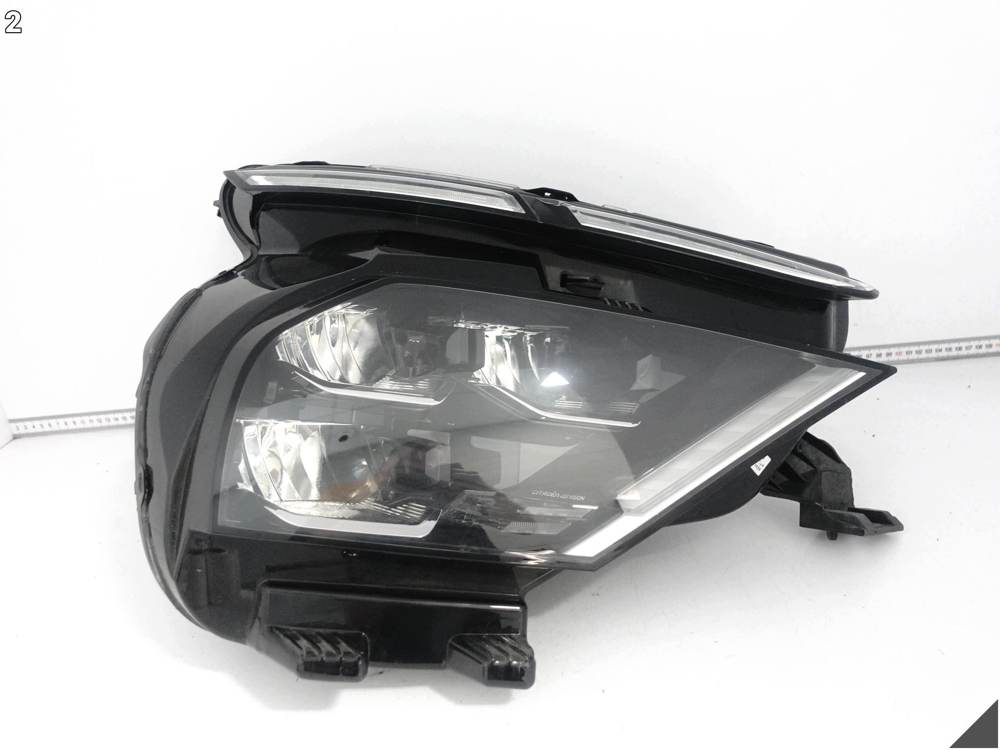 CITROEN C4 III (3 GENERACJA) 20-24 light FULL LED VISION right front EUROPA
