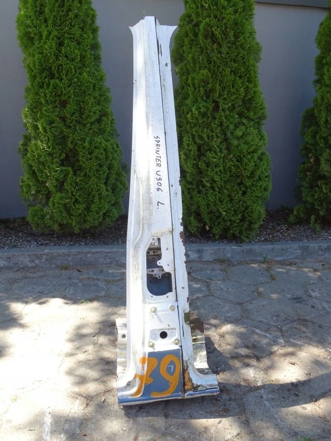 MERCEDES SPRINTER W906 06-13 SŁUPEK B LEWY