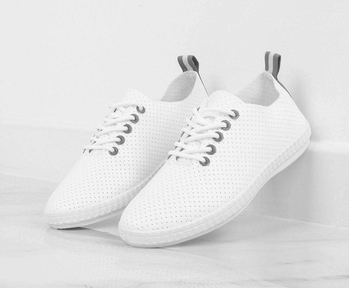 5526 BIAŁE SKÓRZANE AŻUROWE TRAMPKI TENISÓWKI 39 Marka inna