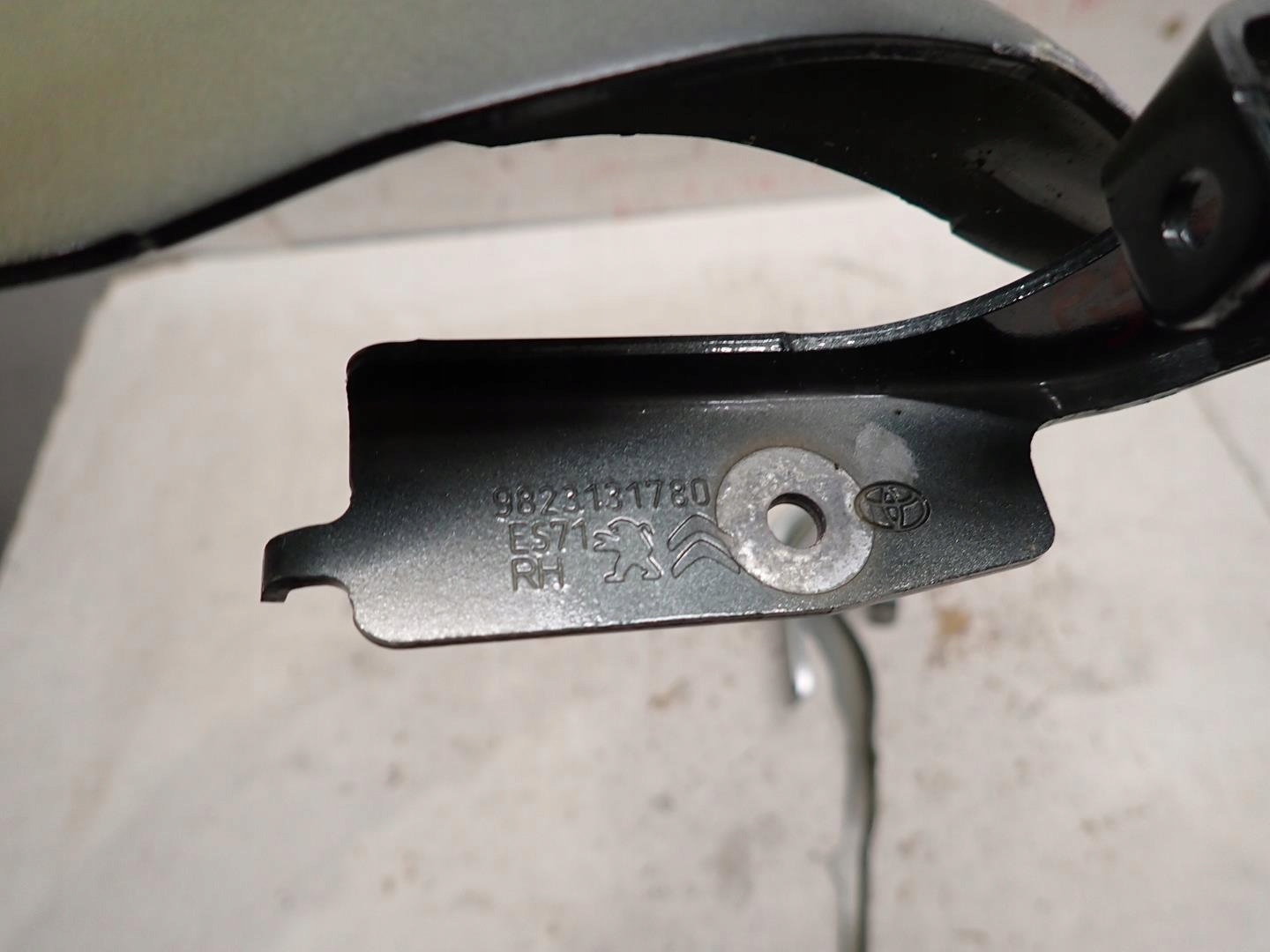 hinge bonnets right left JUMPY EXPERT PROACE III 2016- 9823131780 9823133980