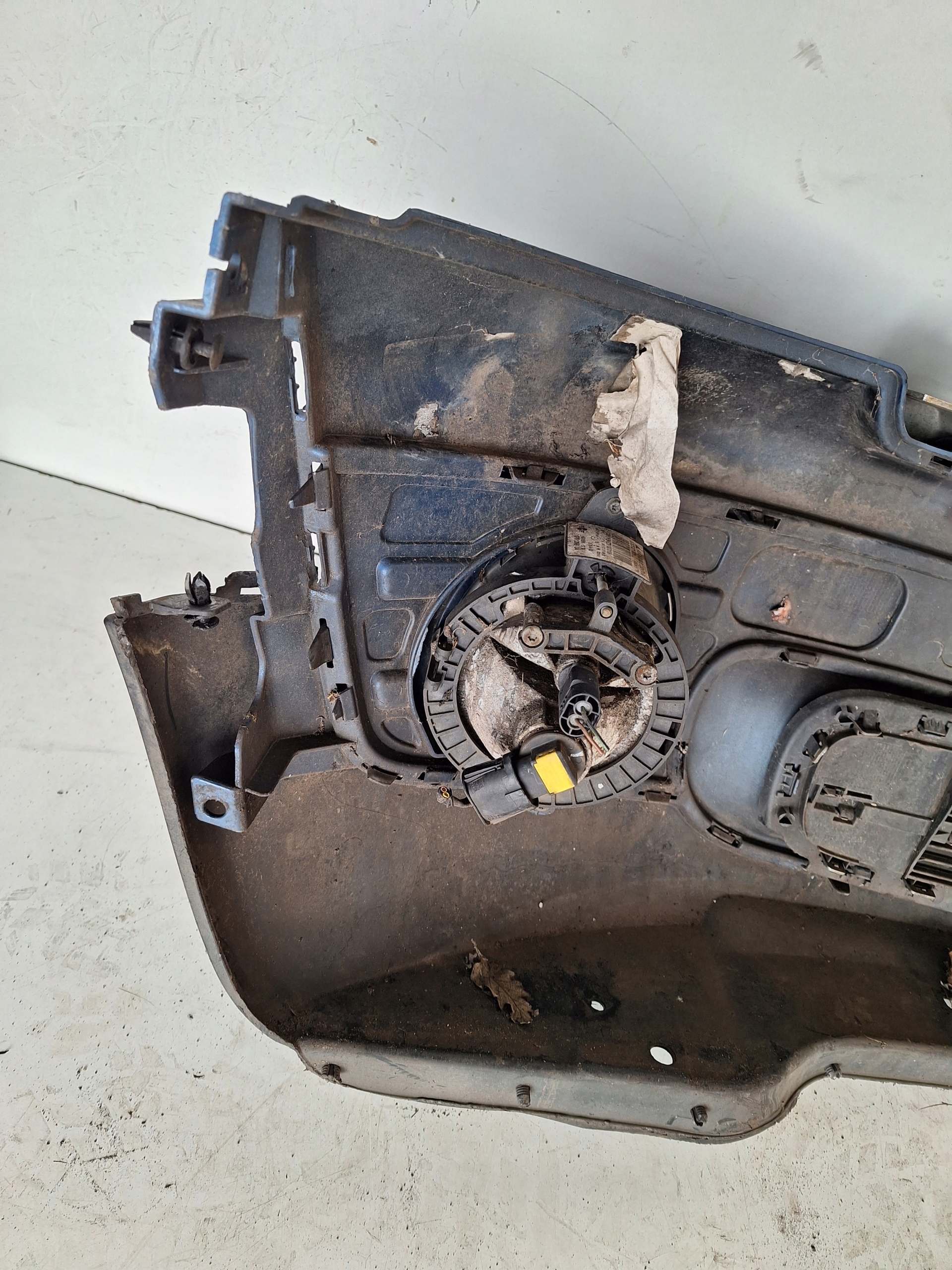 MINI COOPER ONE R55 06-10 bumper petrol