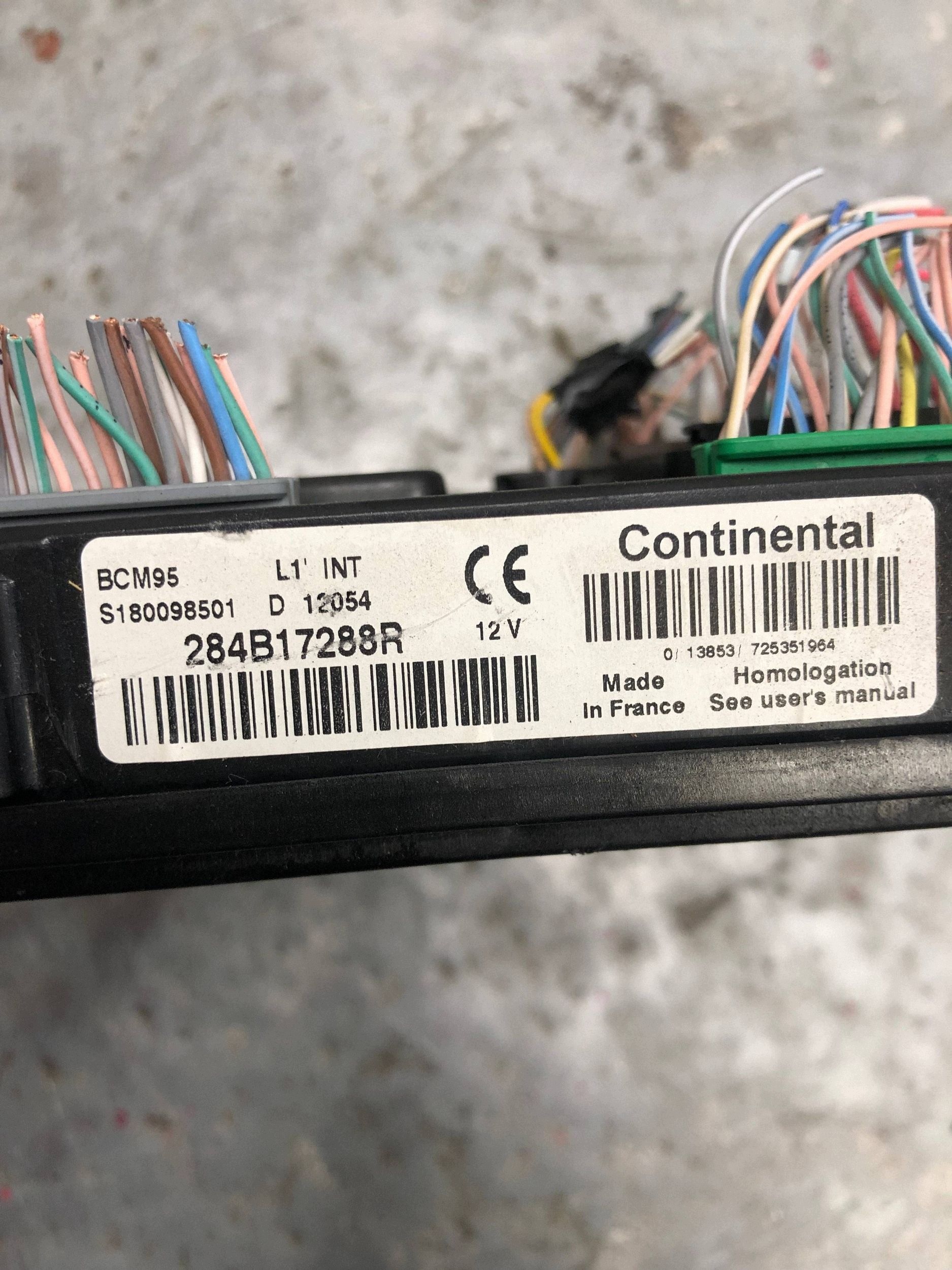 module control unit RENAULT MEGANE III 284B17288R