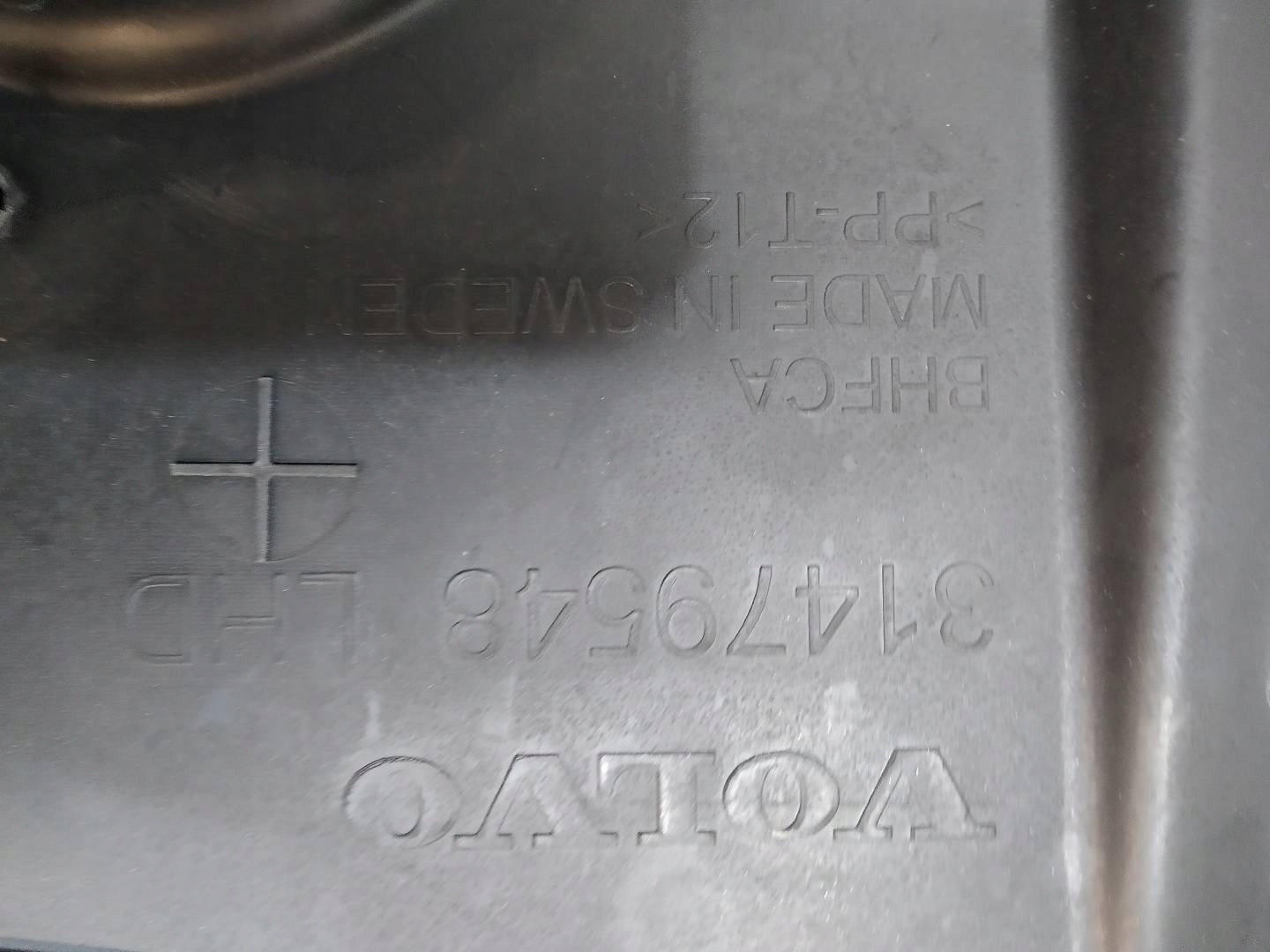 torpedo plastic 31479548 Volvo V60 II (2018- )