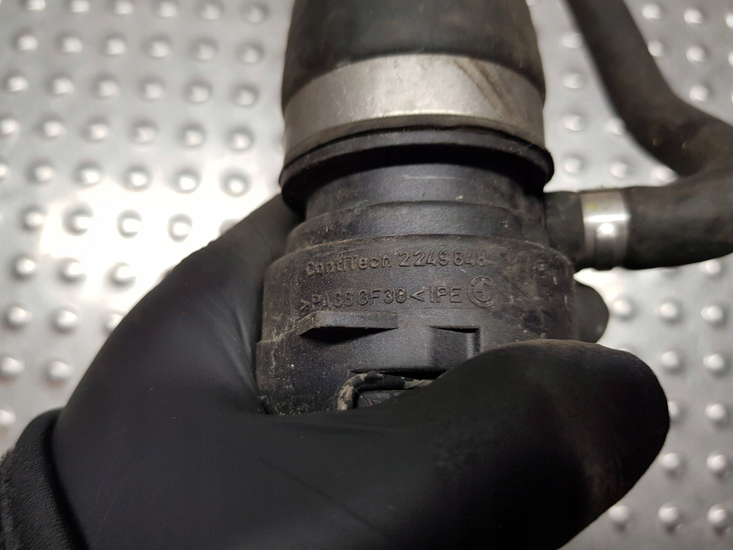 crijevo prijenos cijev vode 4714092 BMW 3 E91 E90 E87 2.0D M47