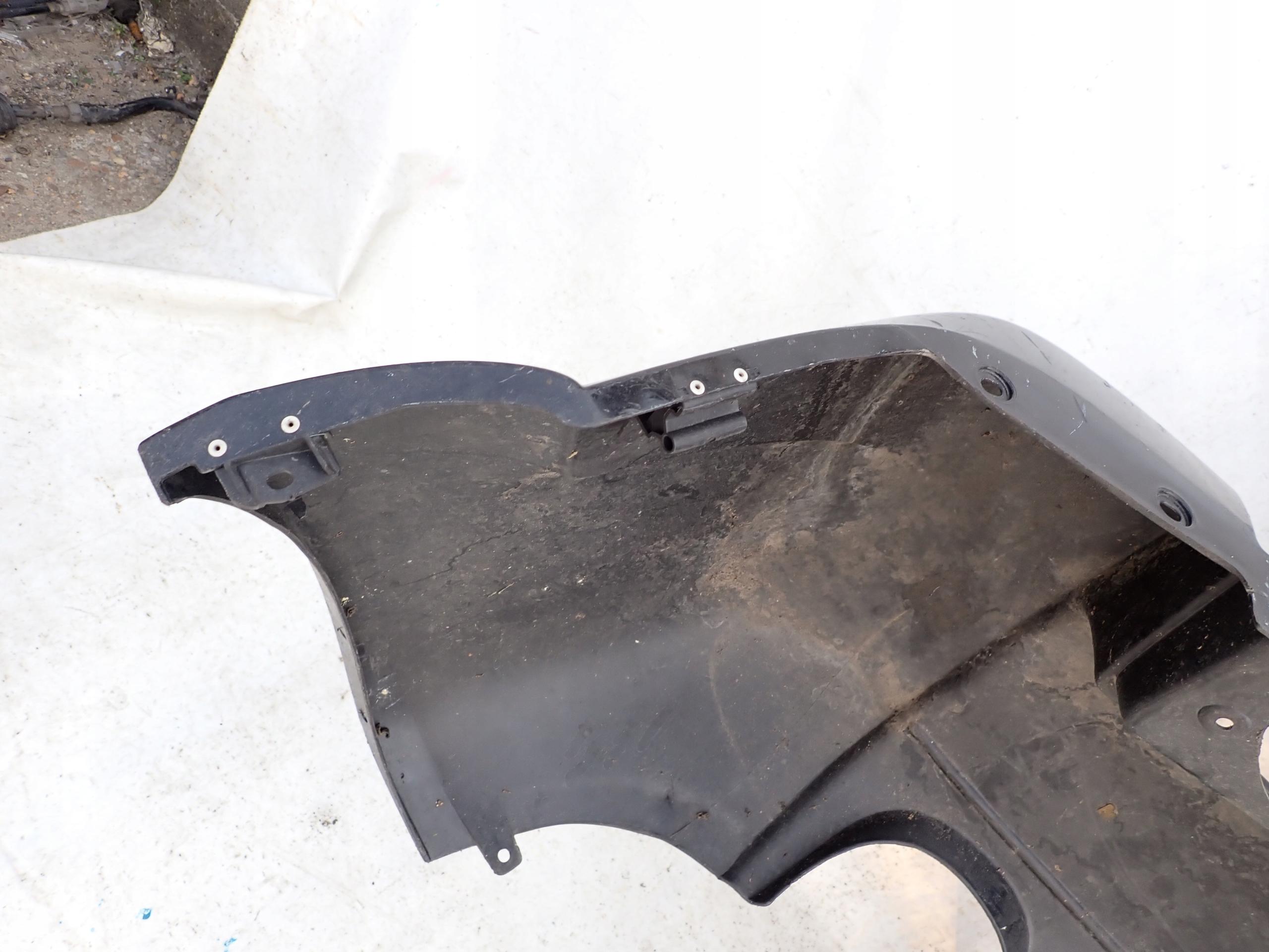 HYUNDAI TUCSON e 1 04-09 Paraurti posteriore SZEROKI