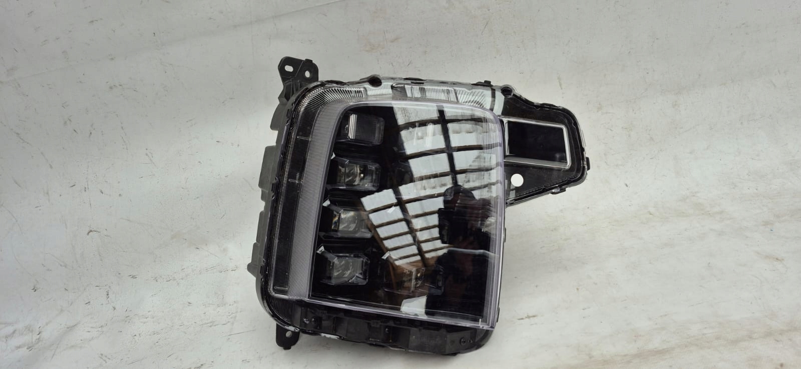 HYUNDAI STARIA 21- light right front front FULL LED 92102-CG200