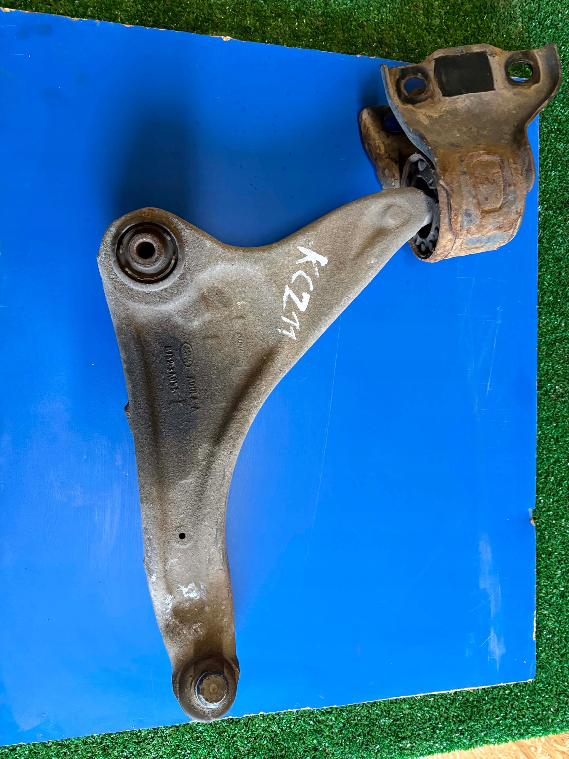 arm lower front left LAND ROVER RANGE ROVER EVOQUE (L538) BJ323A053BD