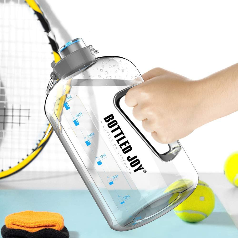 BUTELKA NA WODĘ BIDON SPORTOWY Z MIARKĄ Z PODZIAŁKĄ NA SIŁOWNIE 1,5L 1500ML Model Butelka na wodę 1500ml