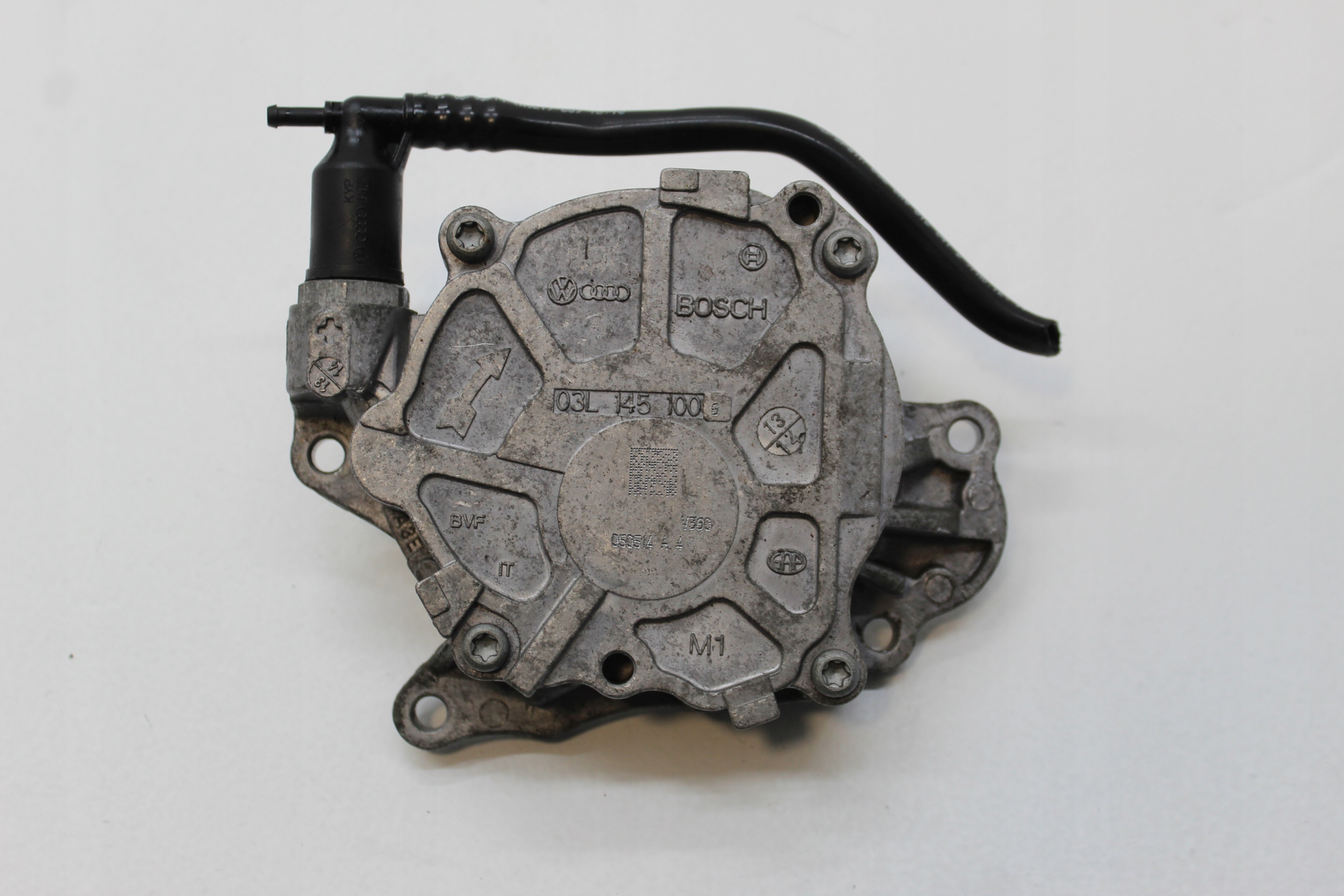 SEAT IBIZA IV 1.6 TDI ВАКУУМНЫЙ НАСОС 03L145100G