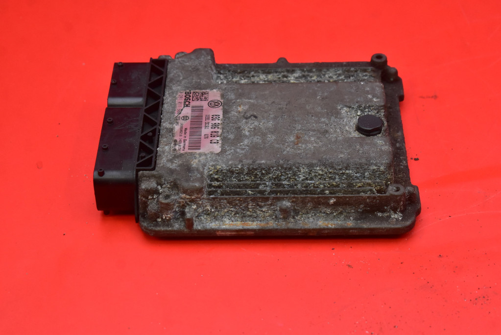 control unit computer of the engine 03G906016CB 0281011900 VW GOLF 5 V 1.9 TDI 90 KM
