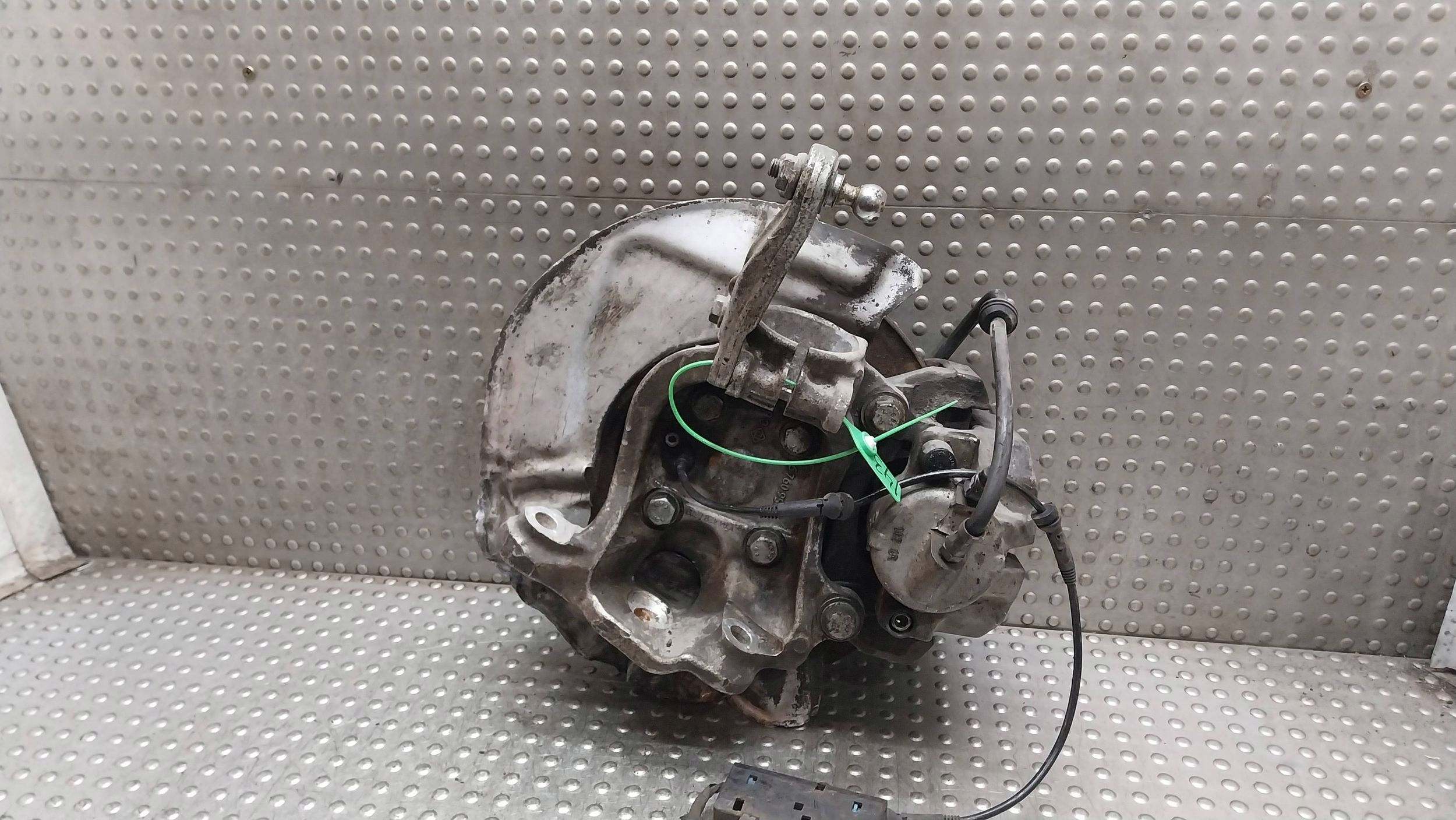 otoč čepu třmen pravý předek KPL 6760954 BMW E60 E61