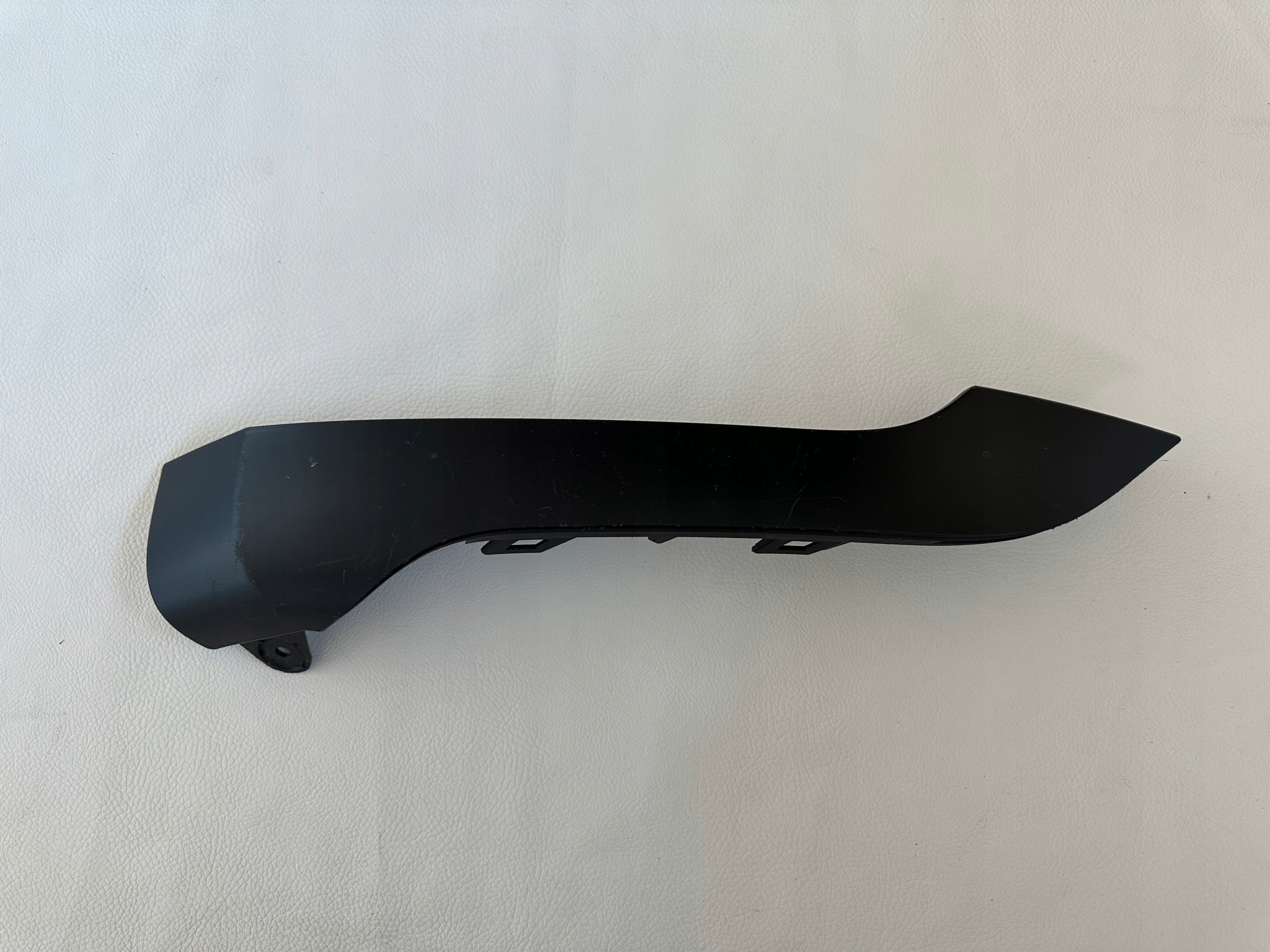 Land Rover Evogue lišta nárazníku pravá K8D217E784