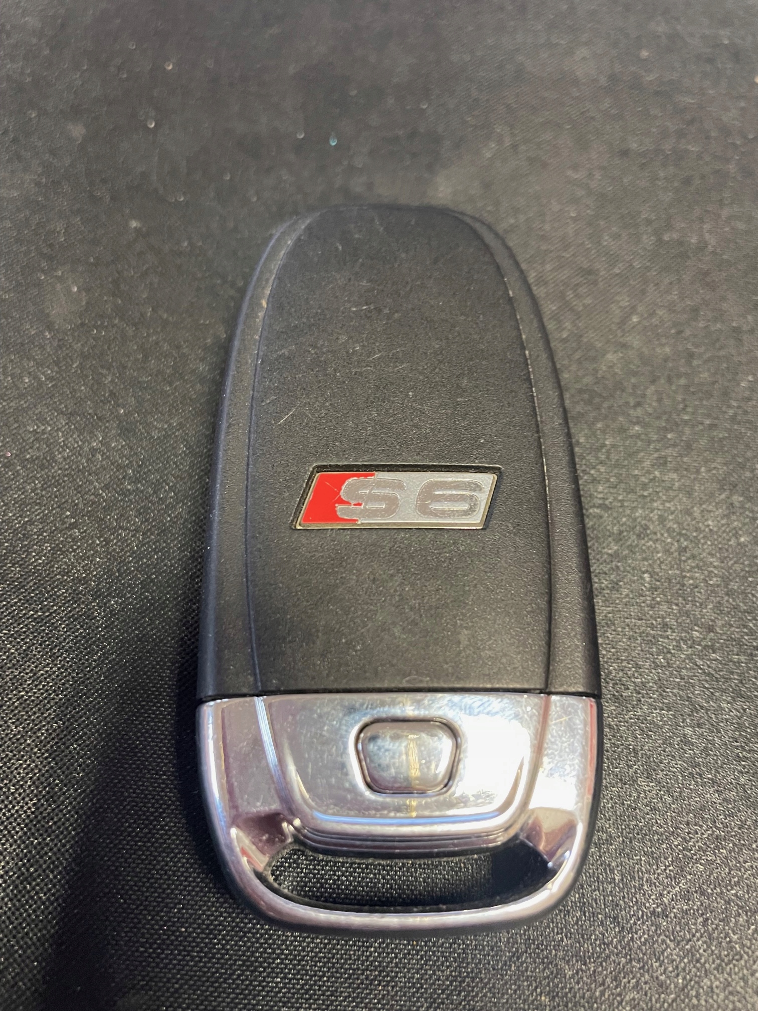 888.111.776.874 - Брелок Audi A6 C7 4g0959754k