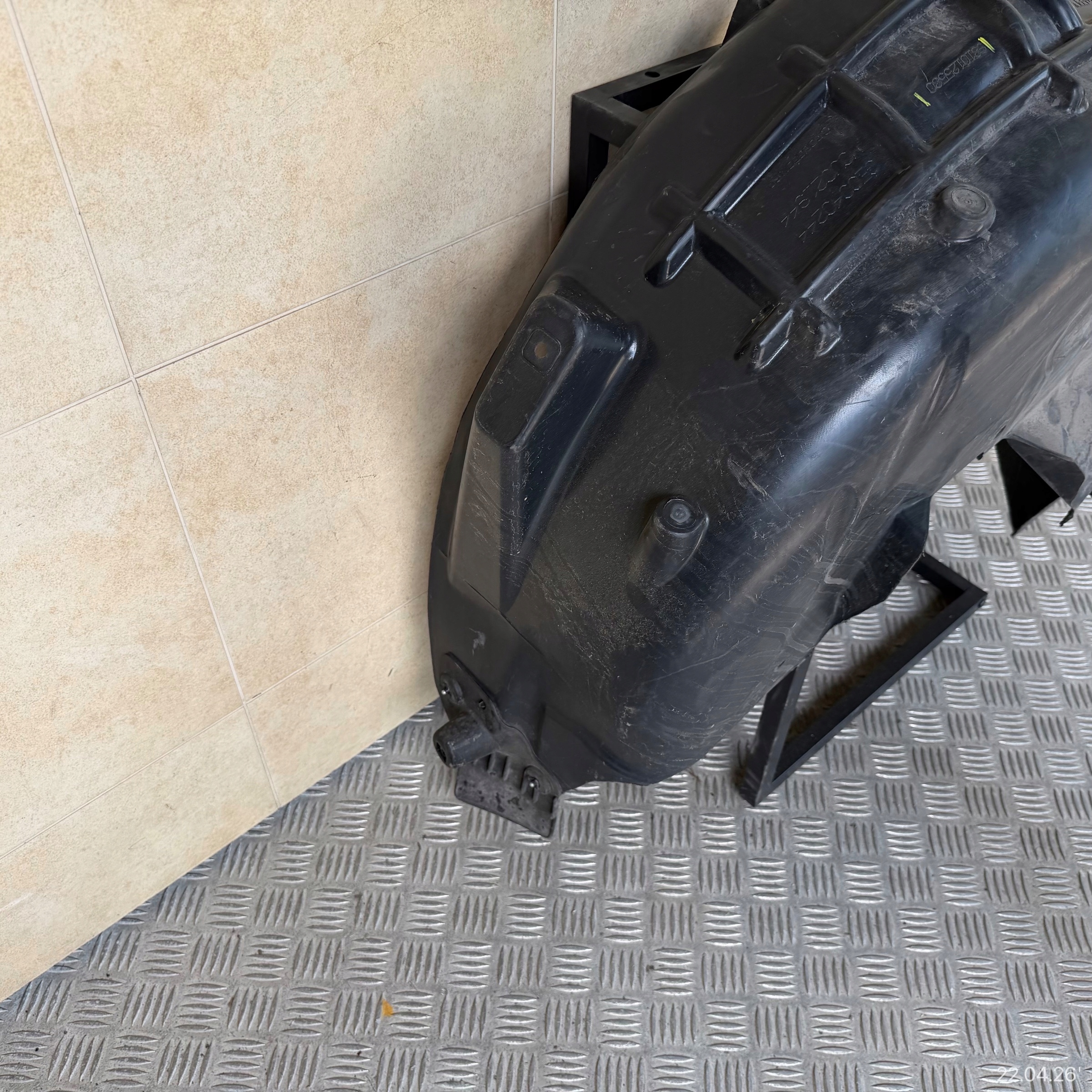 mudguard rear. right PEUGEOT 3008 II 9810125580