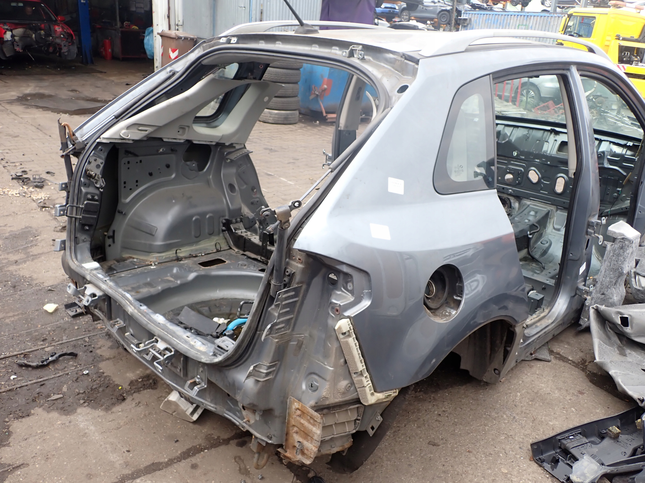 RENAULT KOLEOS I PAS TYLNY TYŁ BELKA WZMOCNIENIE Producent części Renault OE