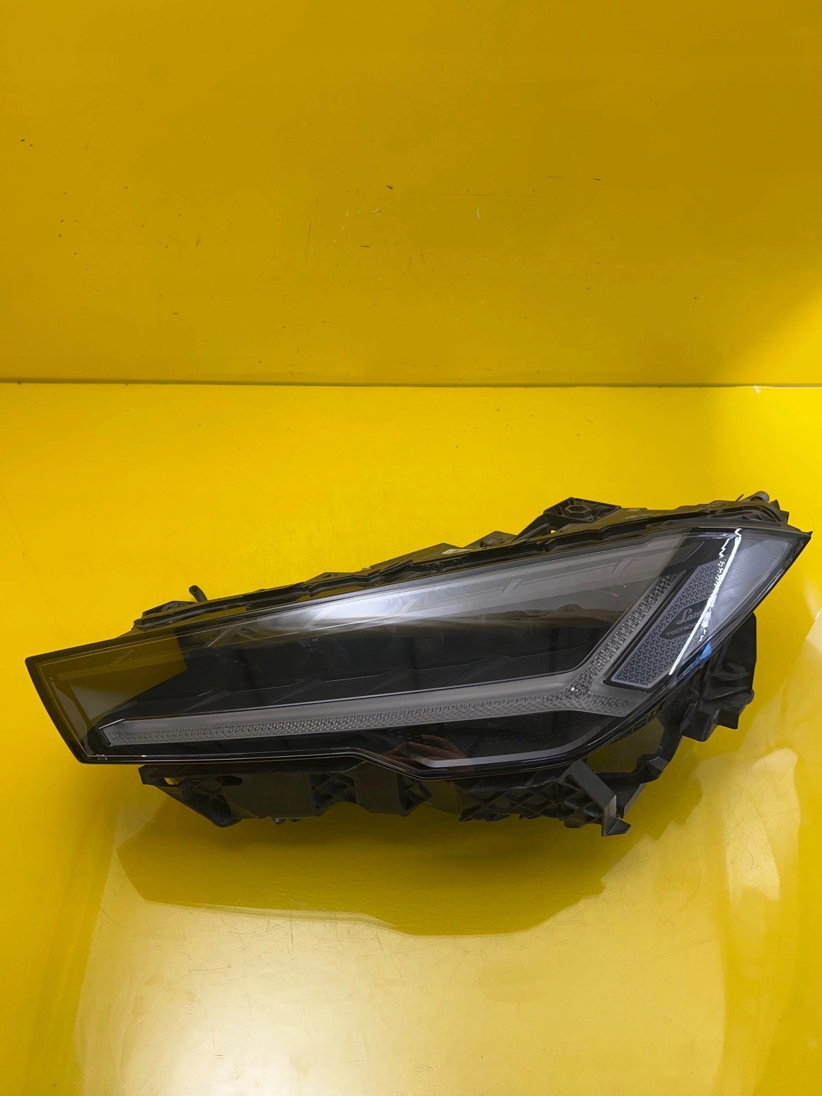 Licht links Lamborghini Urus Full Led Matrix 4ML941035C