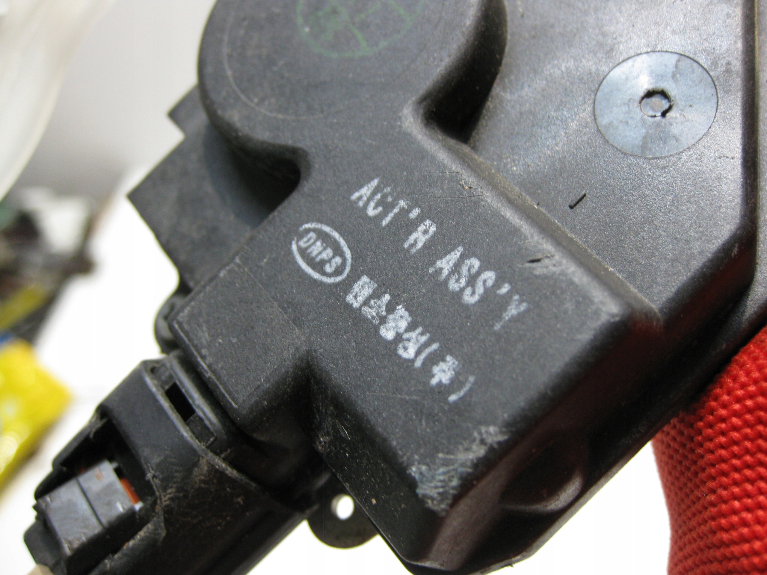 HYUNDAI TUCSON and 08R lock door right rear part