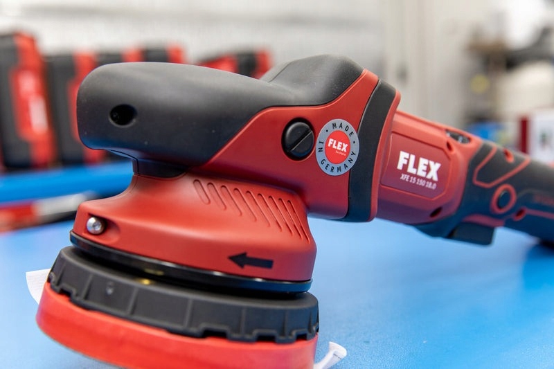 FLEX XFE 7-15 125/150 ZESTAW POLERKA DA NA AKUMUL Średnica tarczy (mm) 150 mm