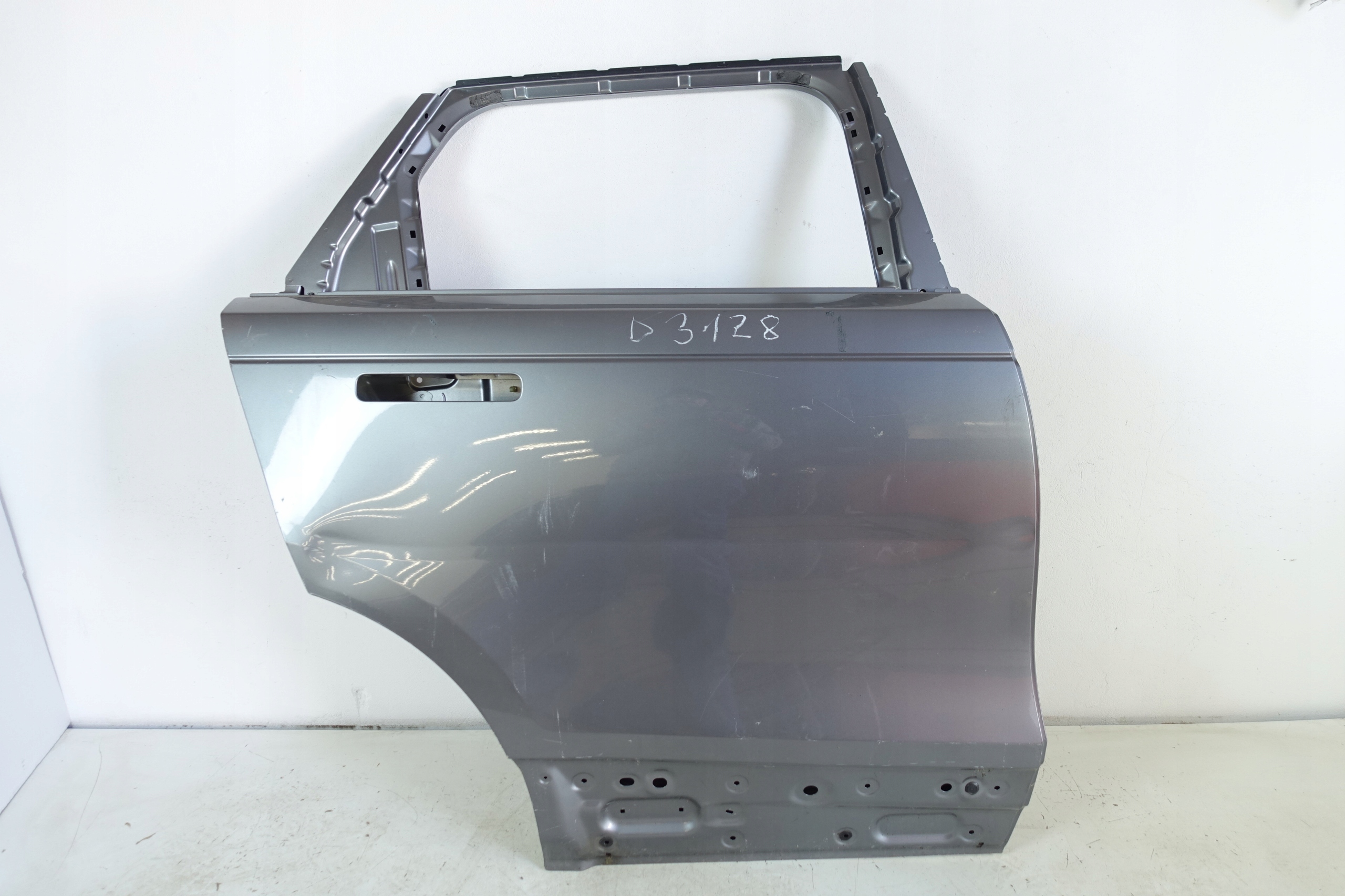 door right rear part rear. RANGE ROVER VELAR L560