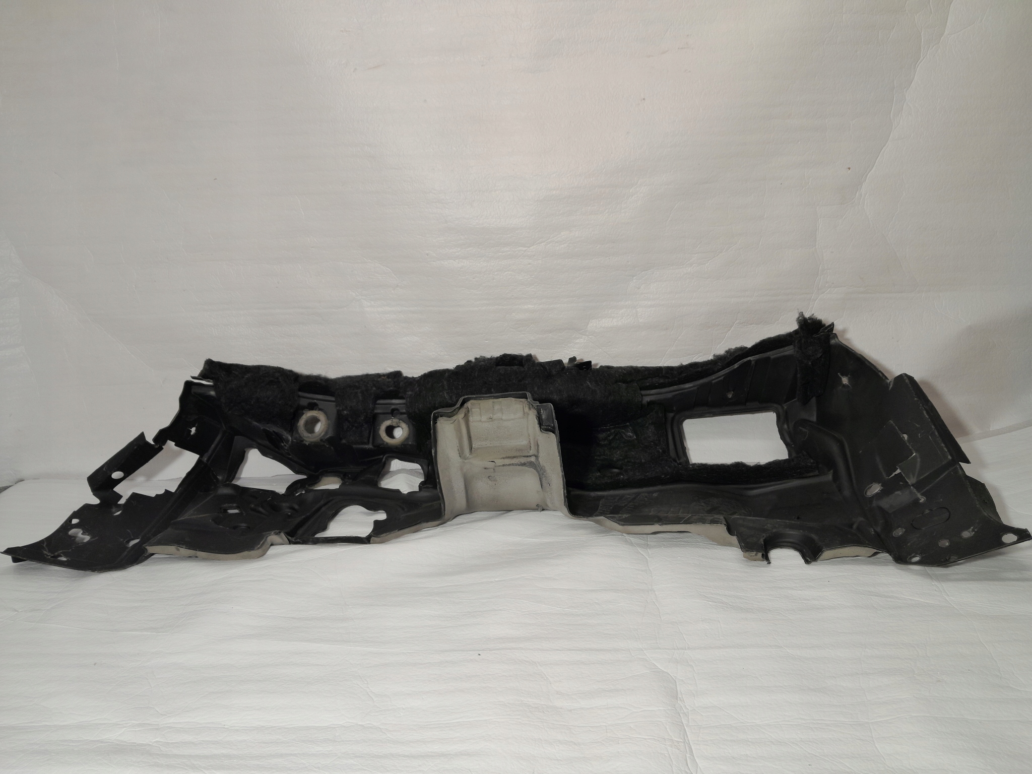AUDI Q5 II 80A soundproofing under the window 80B863947D