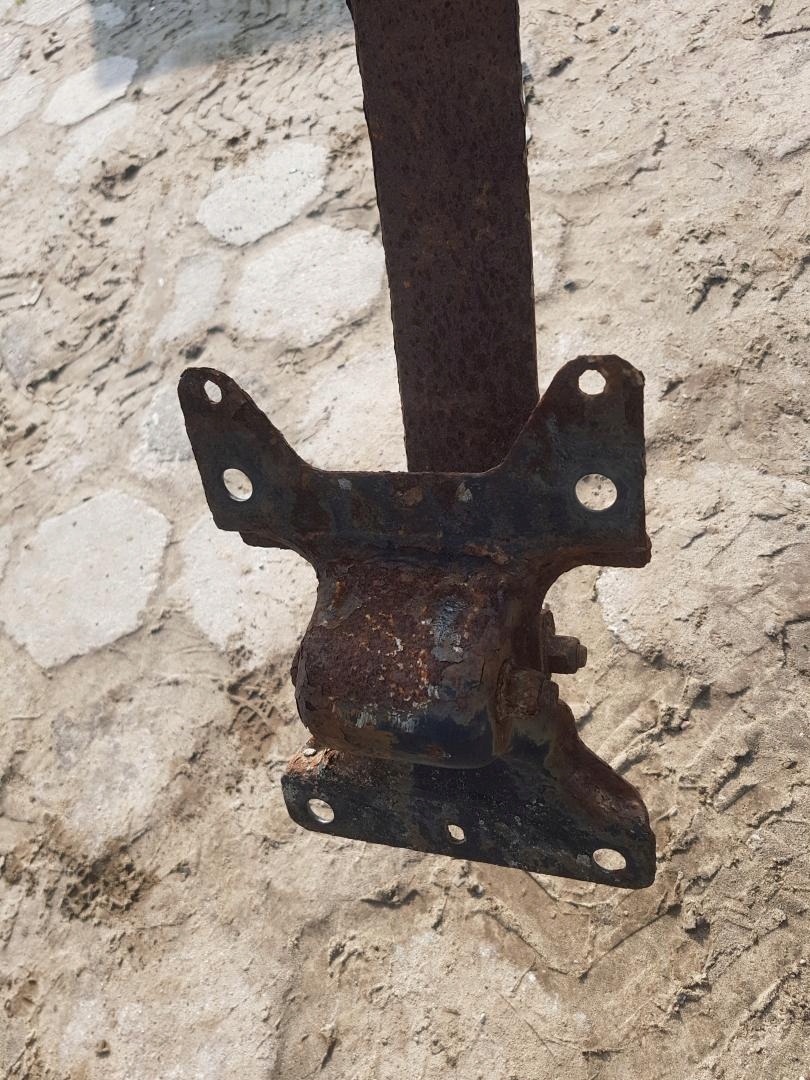 OŚ TYŁ PIÓRA RESORY RENAULT MASTER III Numer katalogowy części BELKA TYŁ TYLNA OŚ TYLNA