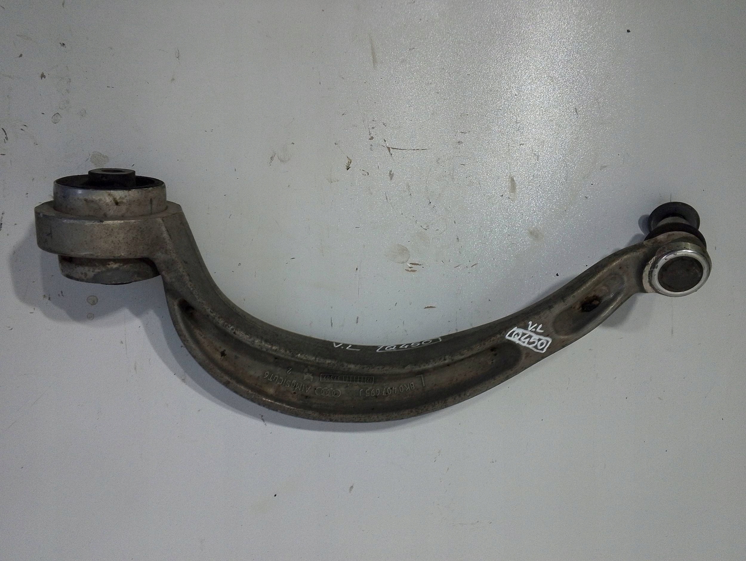 AUDI A4 B8 A5 8T arm front front left 8K0407695J (Q450)