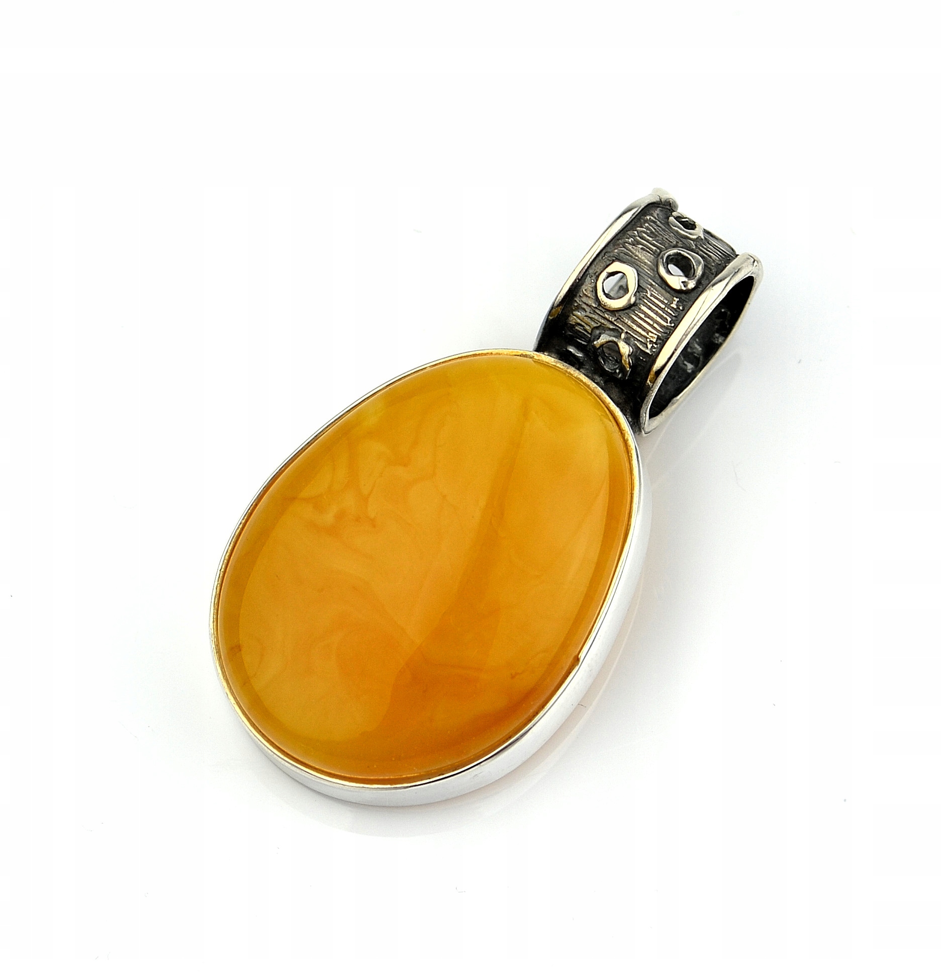 Přívěsek Baltský Jantar Medový Stříbro