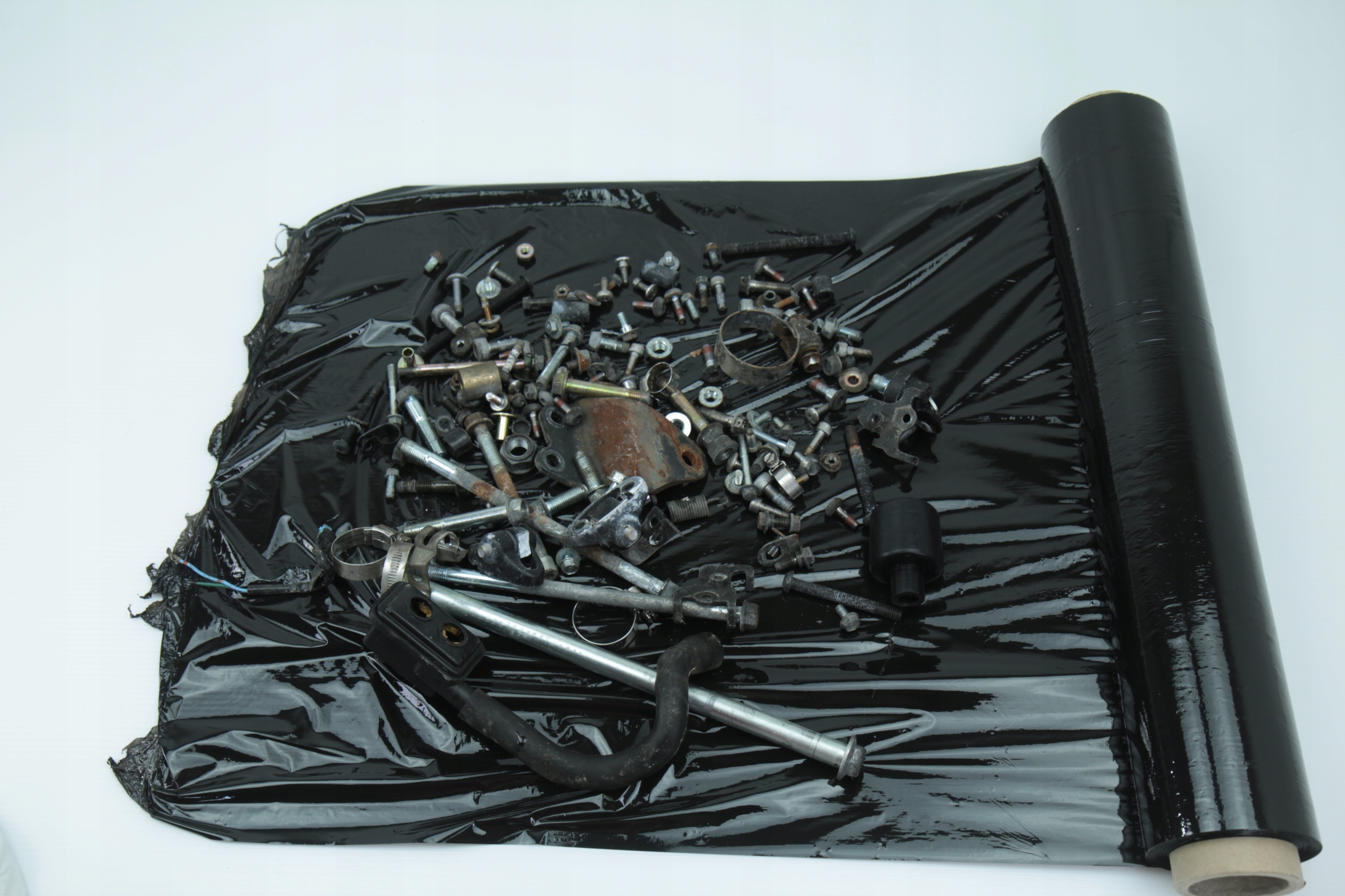 HONDA CB 600 HORNET S 98-02 ŚRUBY ŚRUBKI