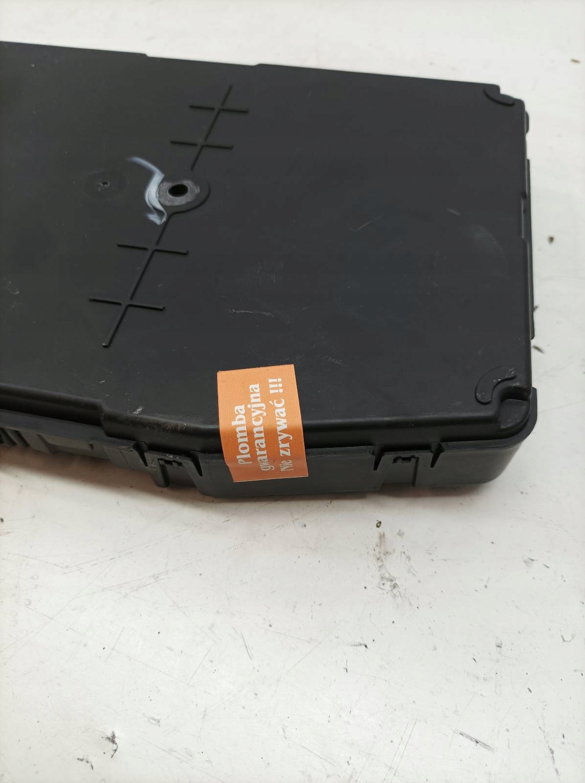 compartment BSI 8200309693 UCH X84 N3 - EXT Renault Scenic II (2003-2009)