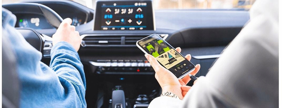 Green Cell SZYBKA ŁADOWARKA SAMOCHODOWA 3x USB QC Zgodność ze standardem Quick Charge 3.0