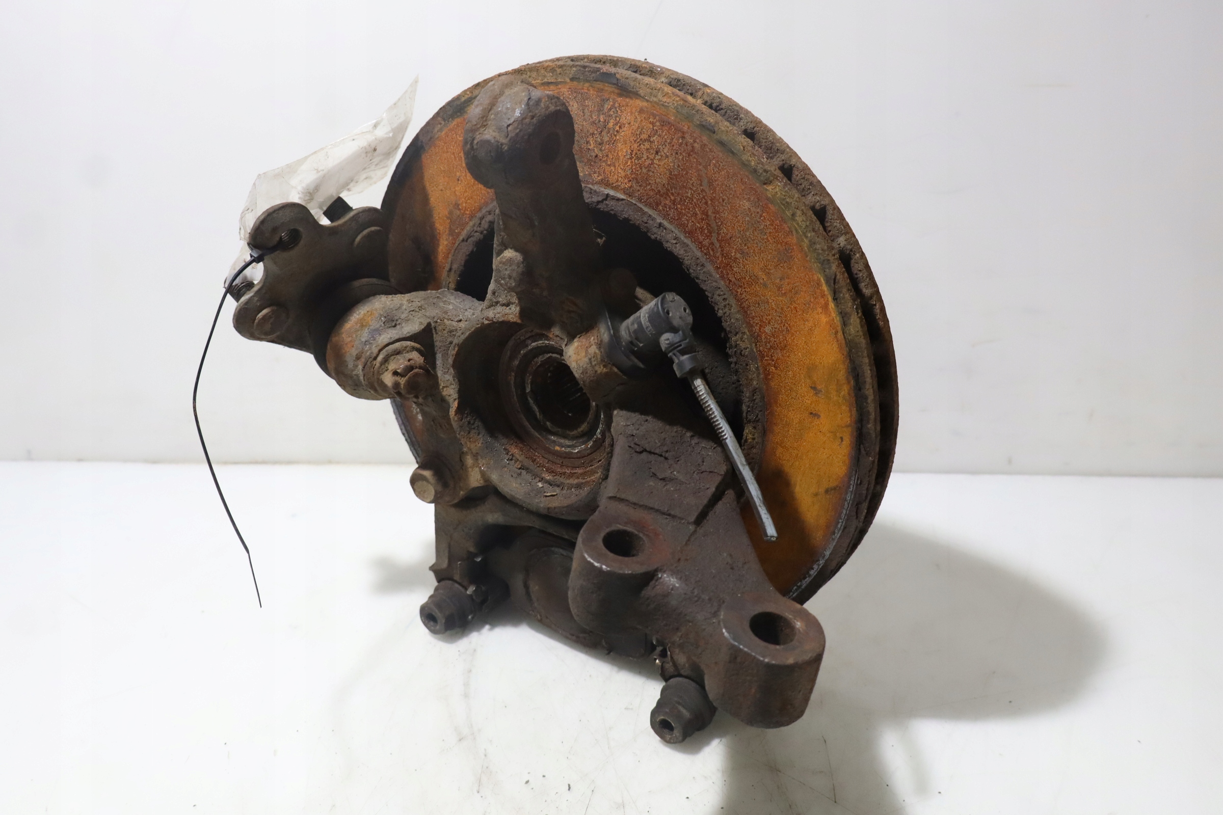 ZWROTNICA PIASTA LEWY PRZÓD COROLLA IX E12 2.0D4D Producent części TOYOTA