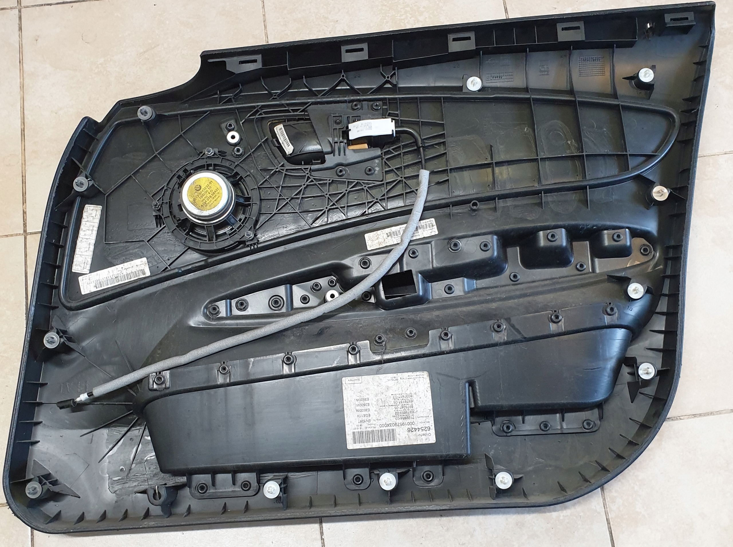 дверные карты передний левый BMW 1 E87 oe европа