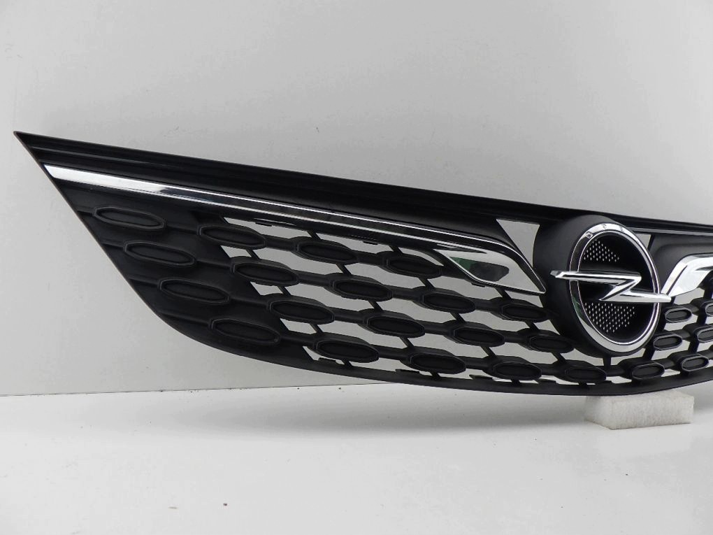 OPEL ASTRA K 5 V LIFT 19- Grille