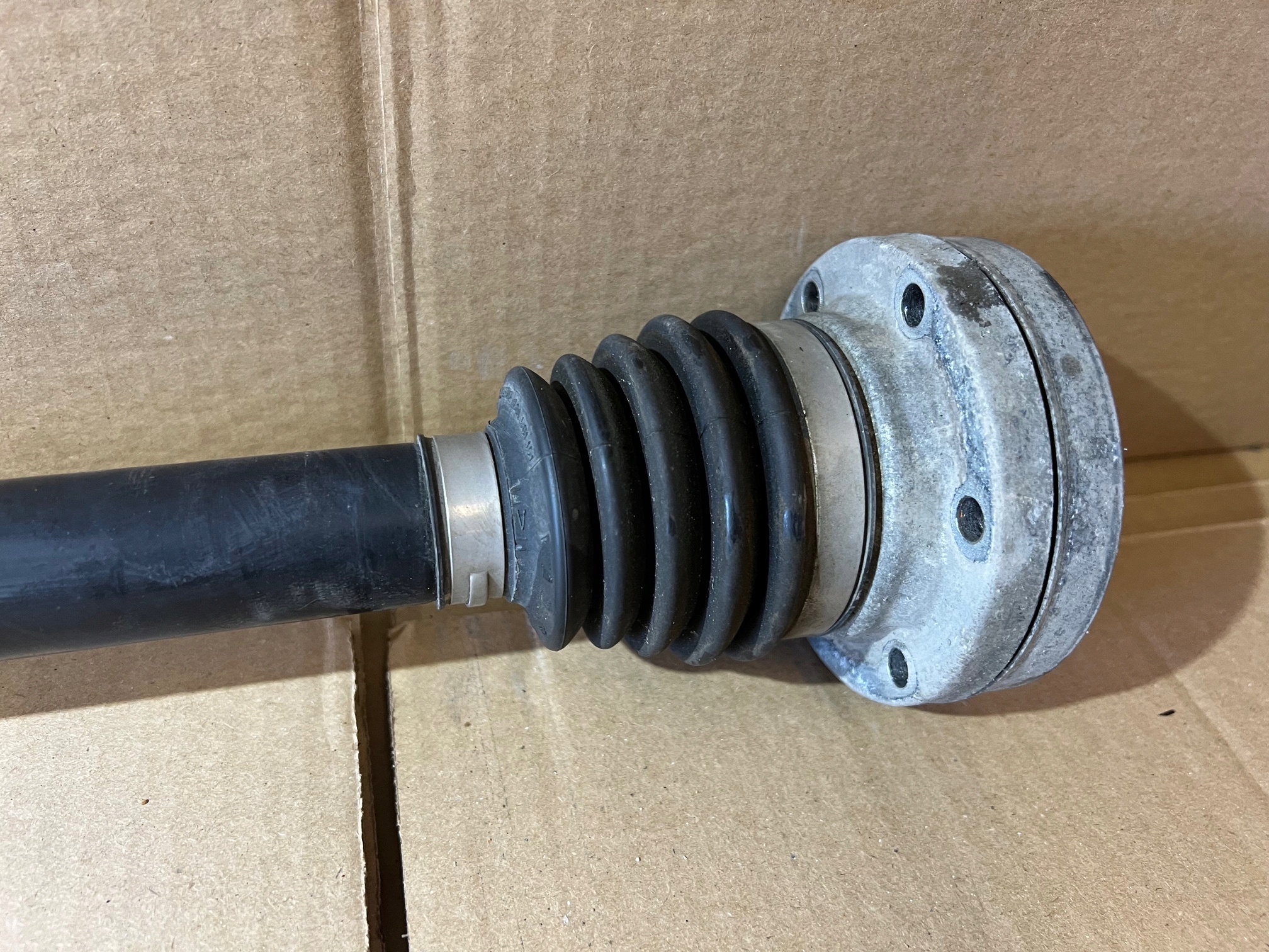 AUDI Q5 80A 2.0 TFSI semi-axis left rear left rear part 80A501203G