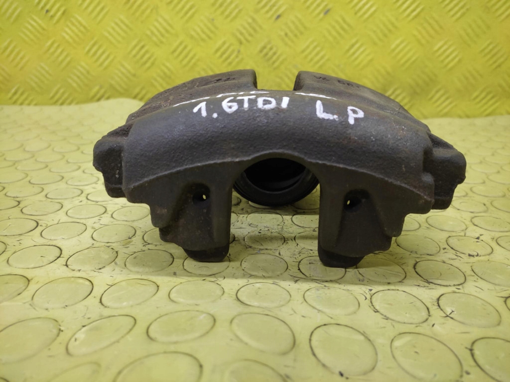 SKODA RAPID 1.6 TDI caliper brake left front