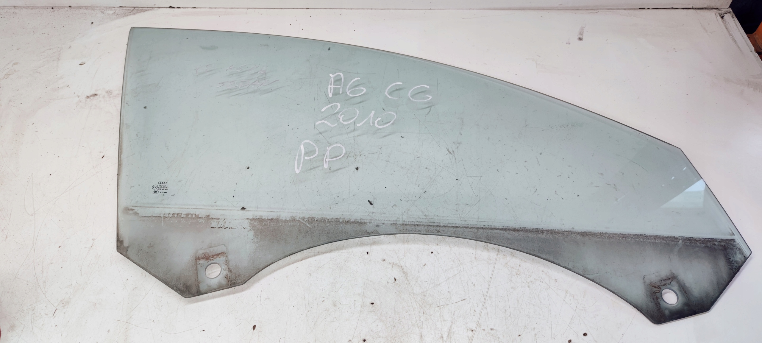 window door right front AUDI A6 C6 LIFT 2010R