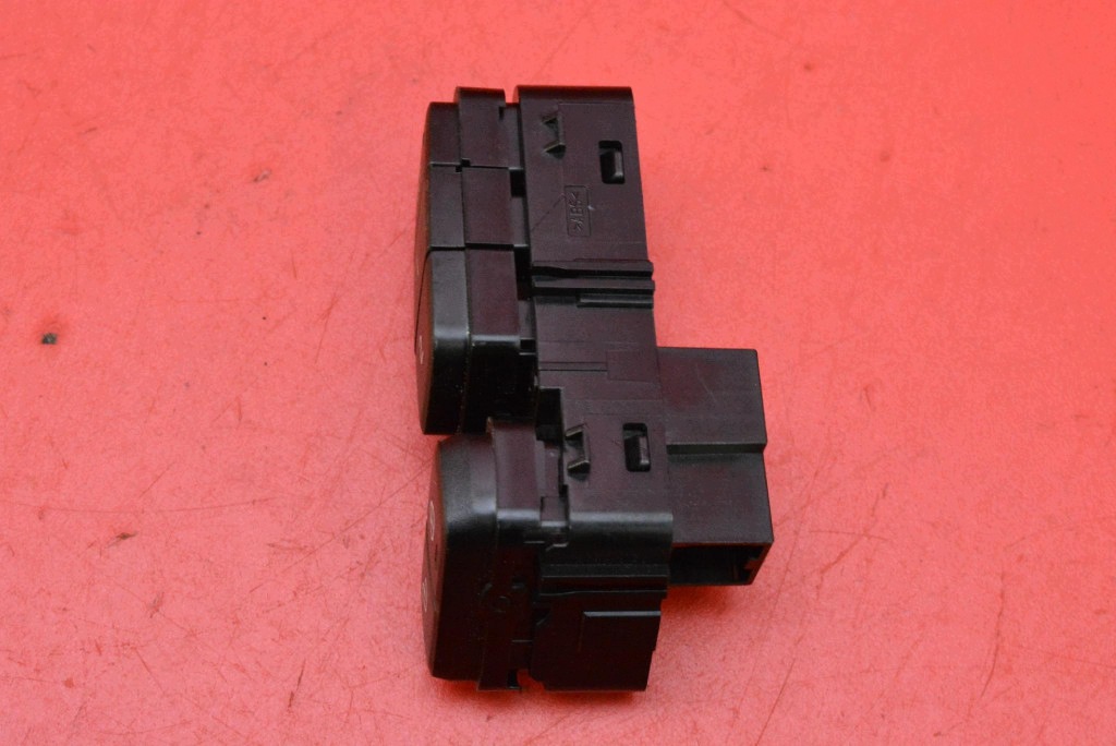 PANEL PAMIECI sitz links 31489630 VOLVO V60 2 II LIFT 23