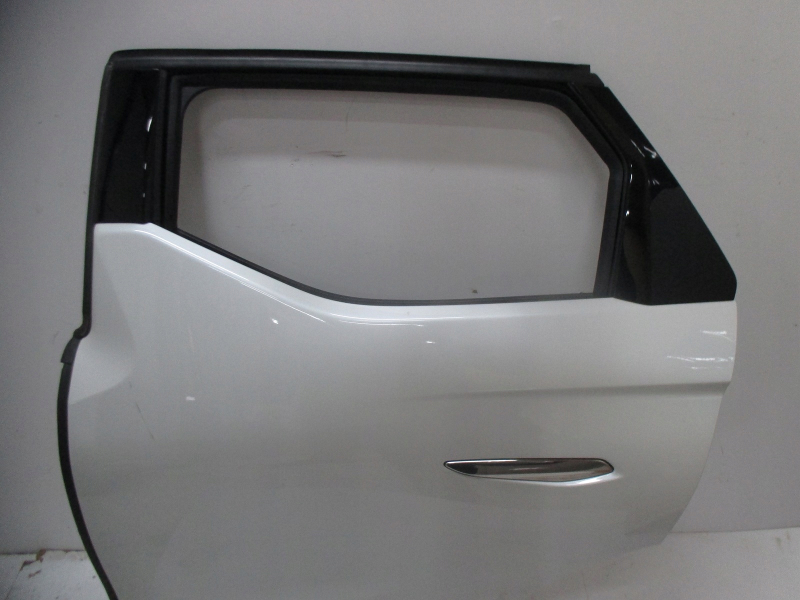 door left rear. CITROEN DS3 CROSSBACK without windows