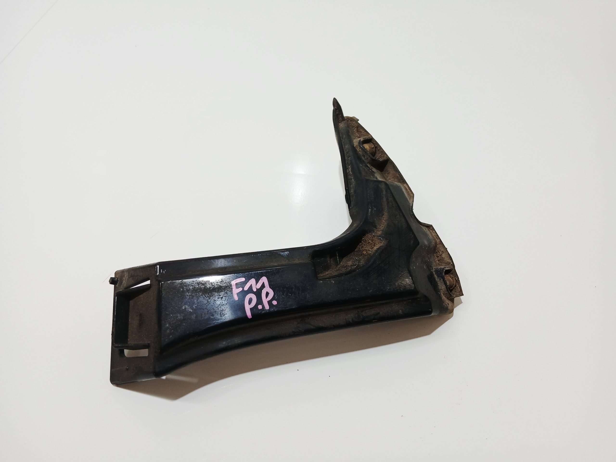 bumper bracket right front BMW F10 F11 7207932