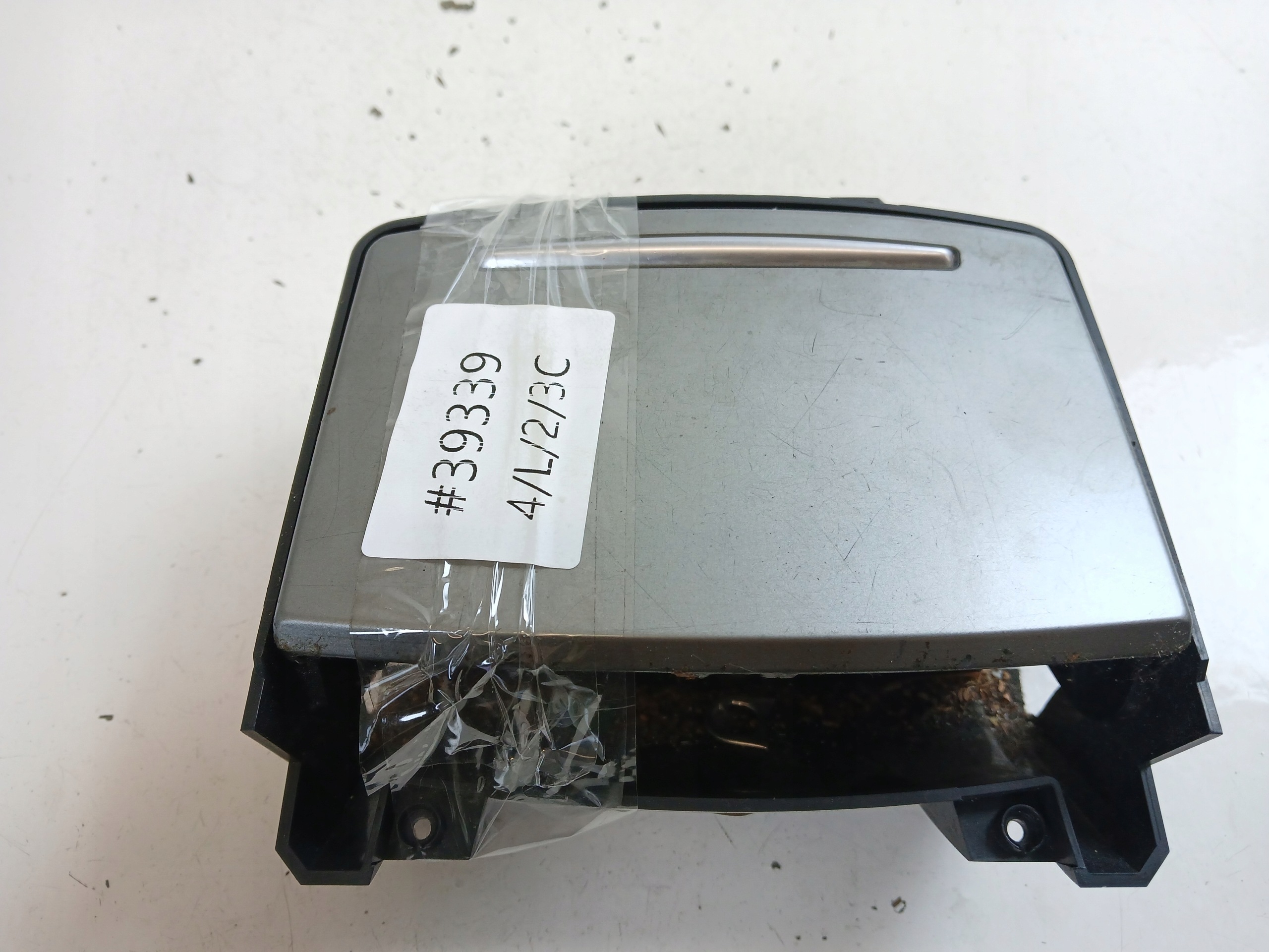 AUDI A6 C6 bracket for KUBEK CUPHOLDER 4F1862533