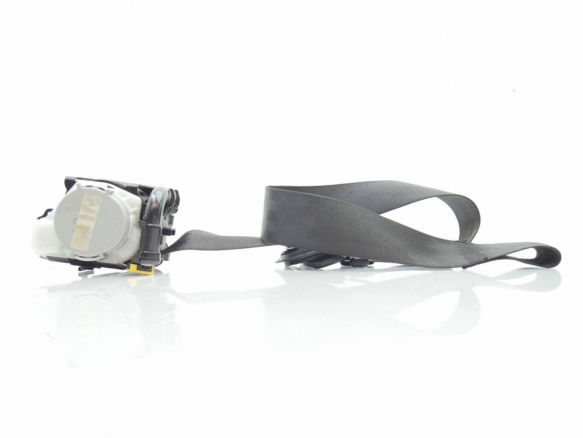 seat belt left front front driver´s AUDI A3 8V 3D HB 8V3857705D