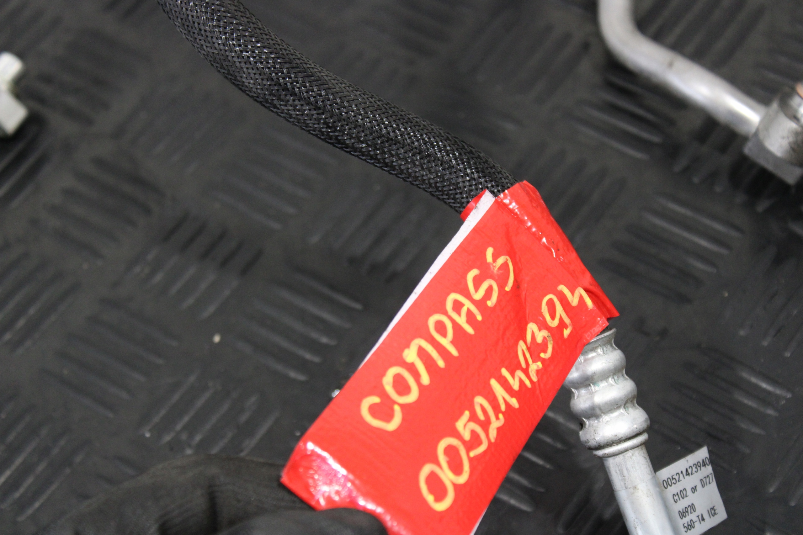 hadice vedení klimatizaci JEEP COMPASS II 2 00521423940