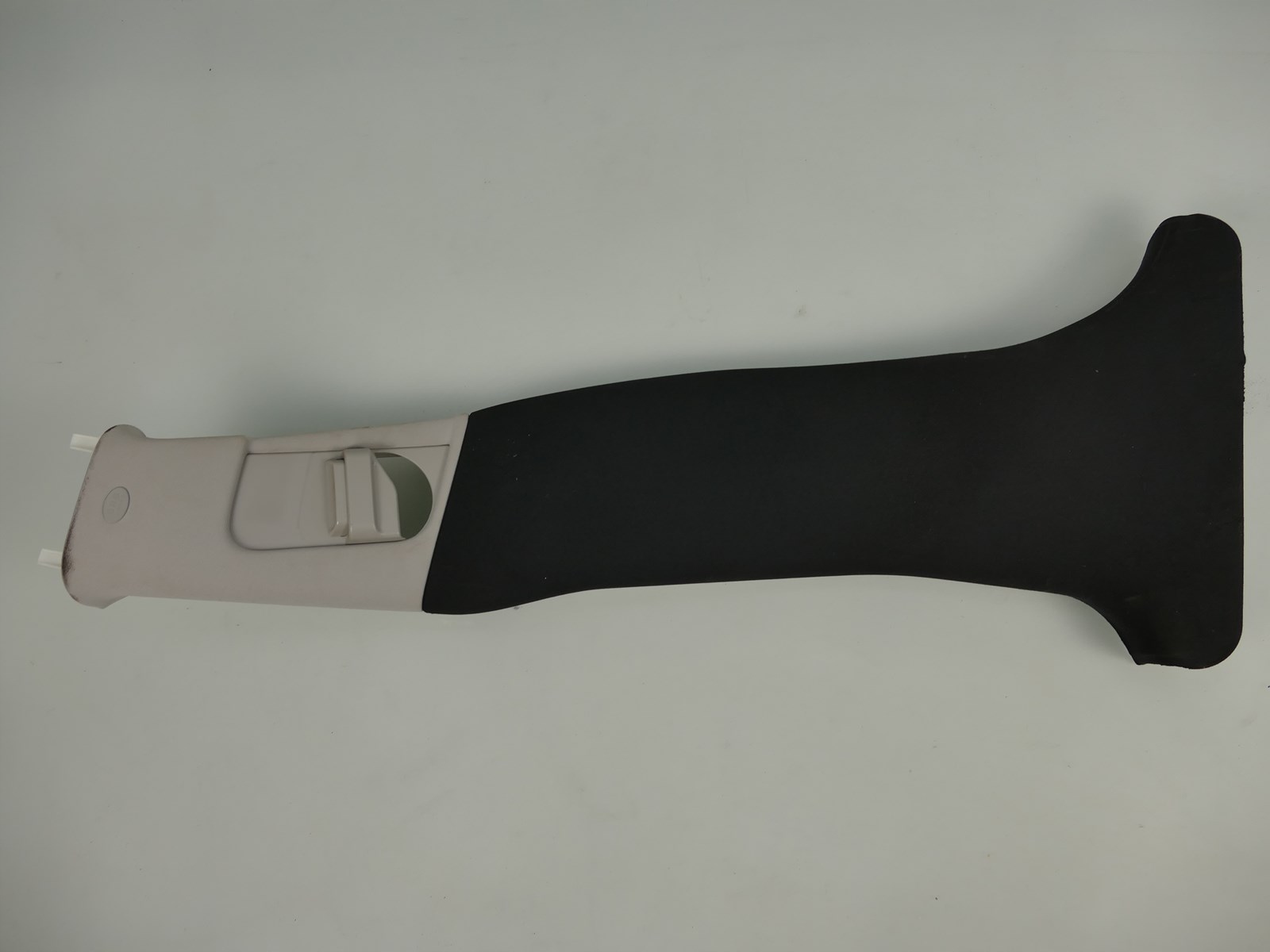 A2196908725 - MERCEDES CLS W219 Lift обшивка стойки B крышка L