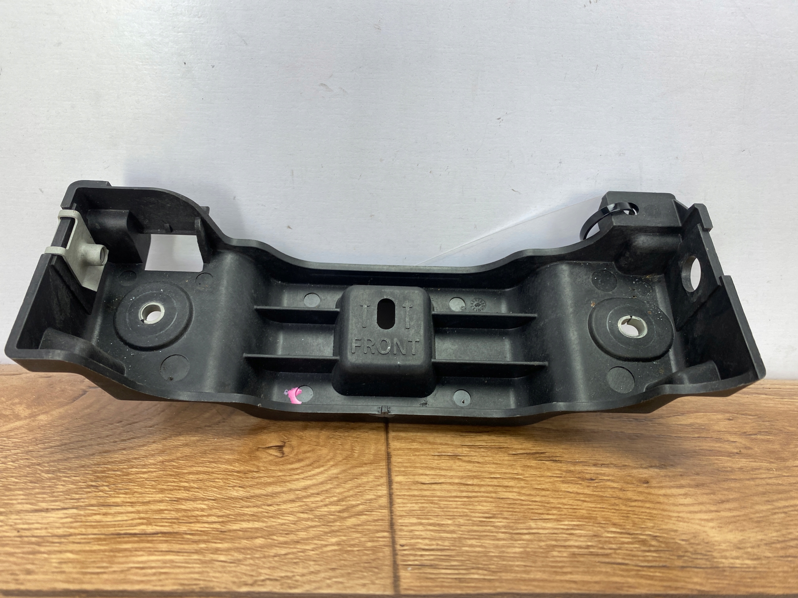 rear left bracket mounting Ford Explorer MK6 2020+ USA