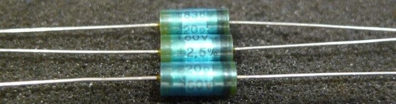 Kondensator 220pF 160V KP1838 styrofleks AUDIO 5sz Kod producenta KP1838