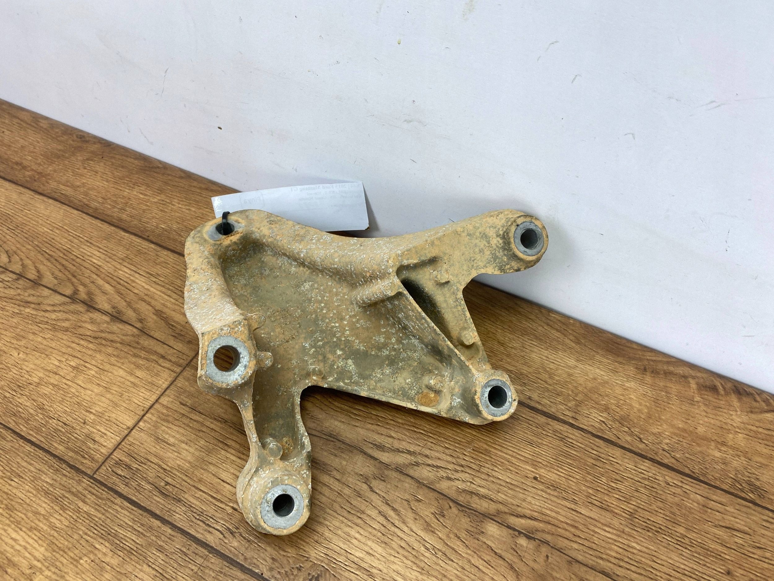 engine mount Ford Mustang VI 5.0 GT 2015+