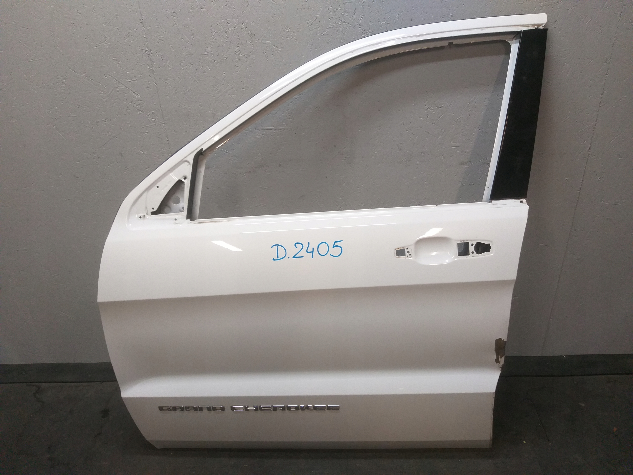 DRZWI PRZÓD LEWE JEEP GRAND CHEROKEE WK2