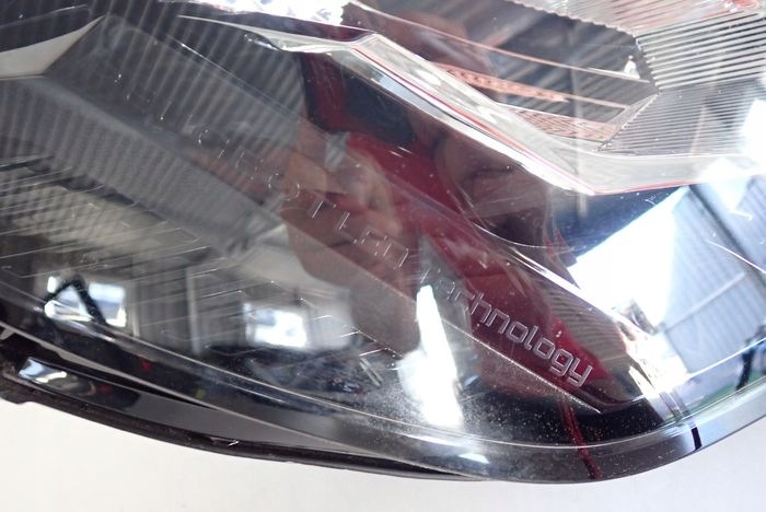 PEUGEOT 208 2008 II LED TECHNOLOGY 19- reflektor right light SPALONY LED