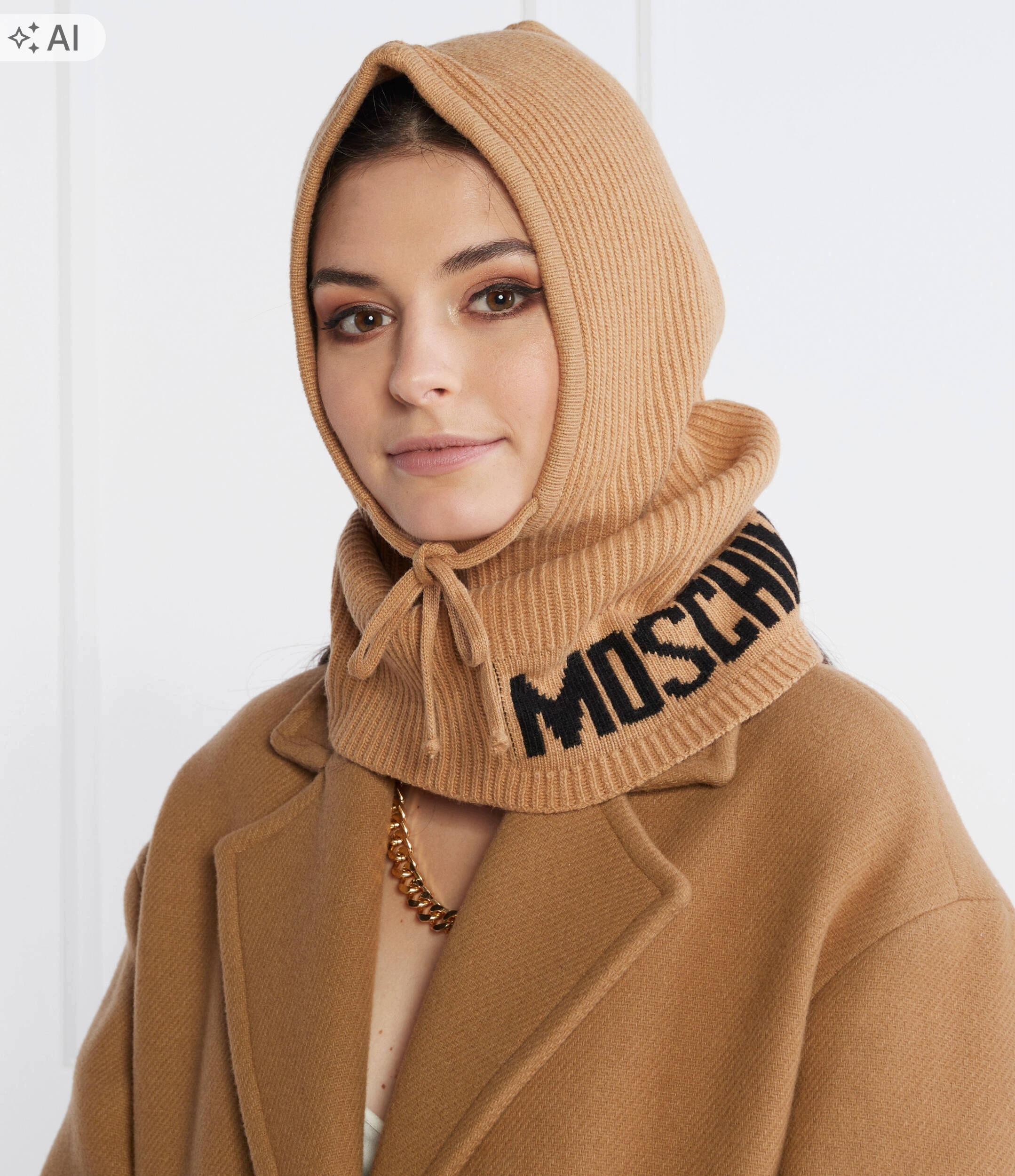 Moschino Béžová Vlněná Čepice Beanie S Logem 2DA