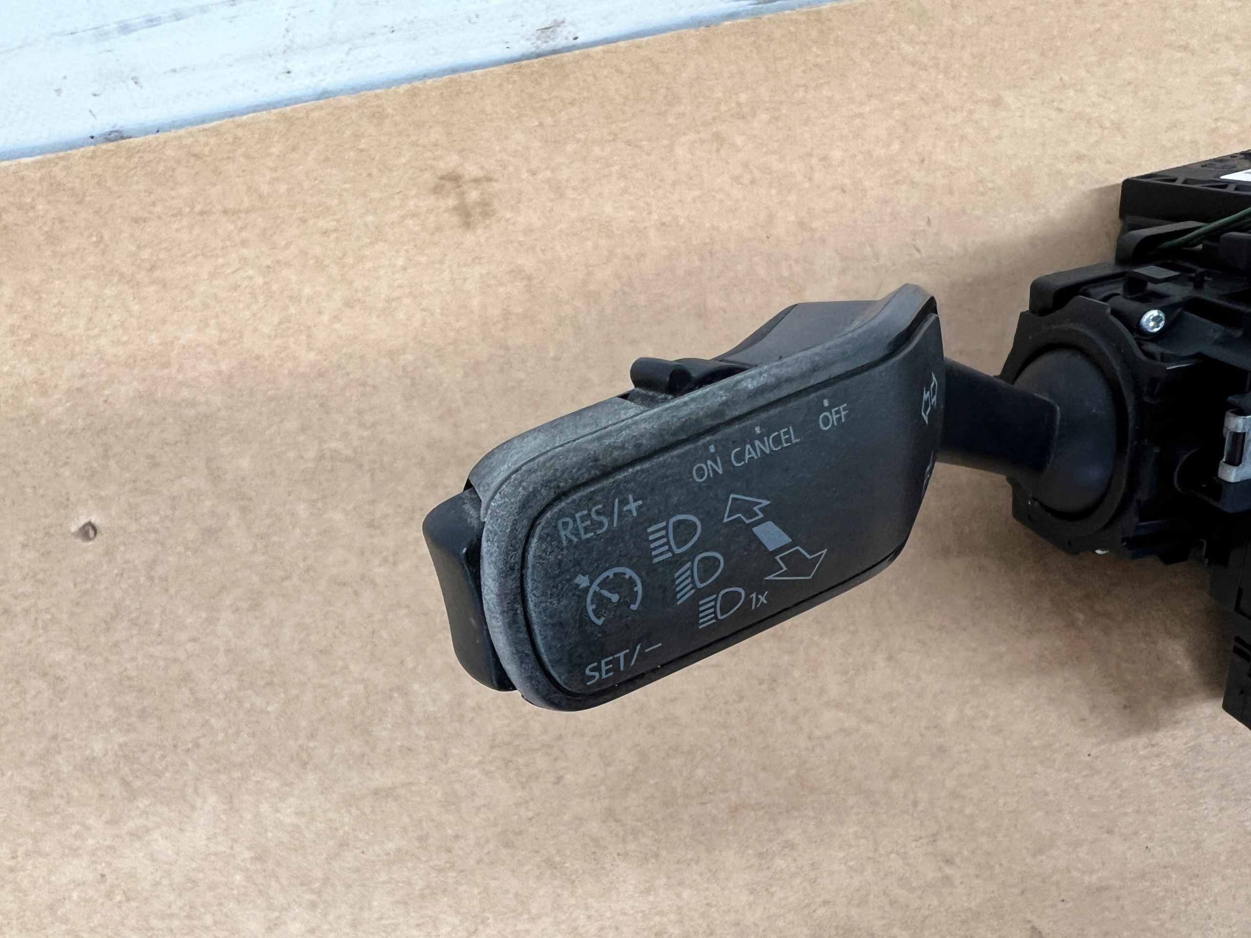 Seat Leon III 3 steering wheel levers and controls ring 5Q0953507AC